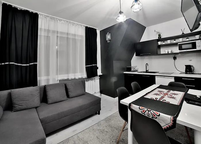 Czarna Perla Z Jacuzzi W Cenie - Mini Strefa - Blisko Basenow Termalnych דירה